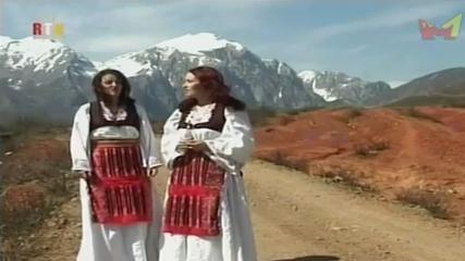 Motrat Mustafa - Per nje pike uje kosove