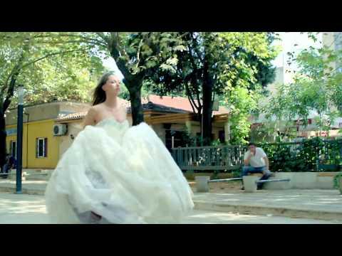 Adelina Tahiri ft Elgit Doda - Mjaft (Official Video)